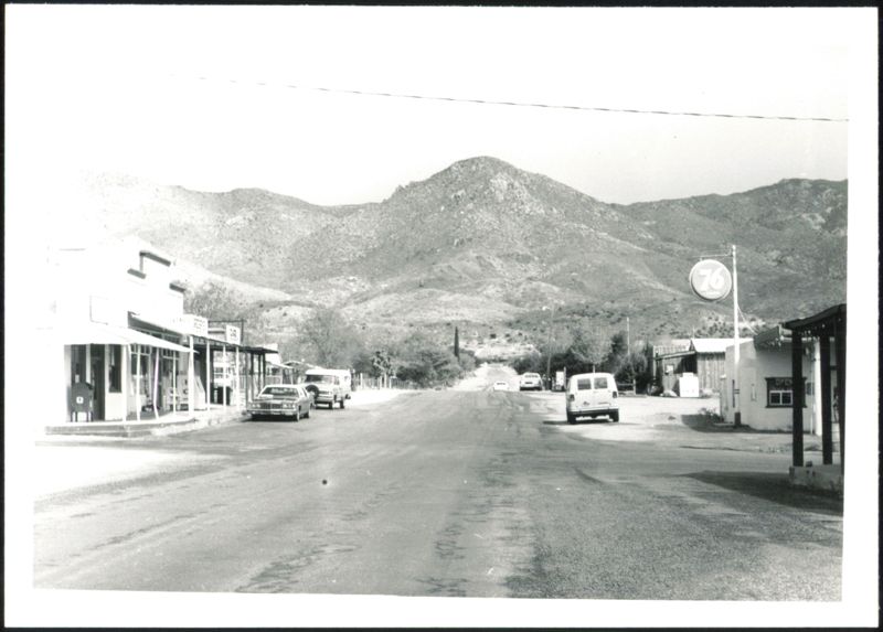 Street Scene with 76 Gas Station and Mountains (Reprint) Chloride Arizona
