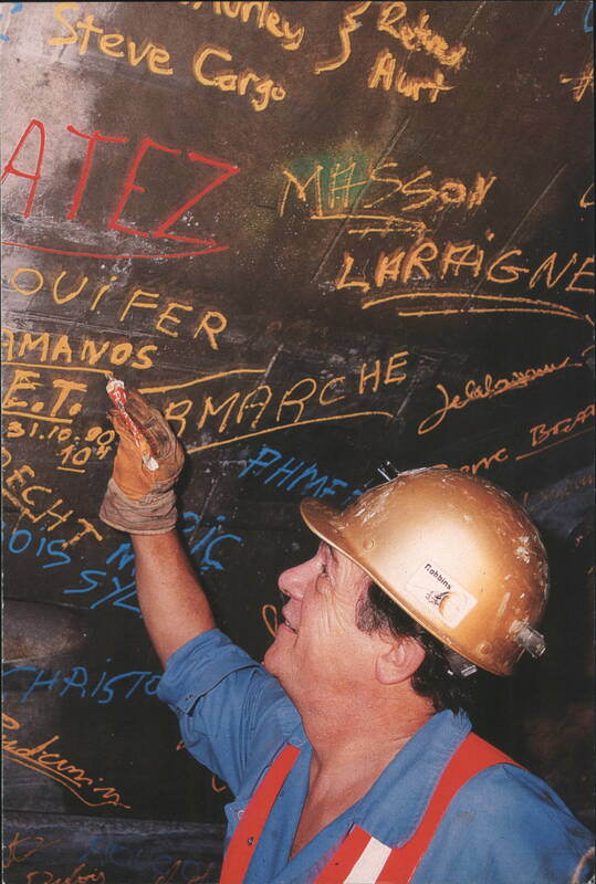 Eurotunnel Worker Signs Final Tunnel Lining Ring