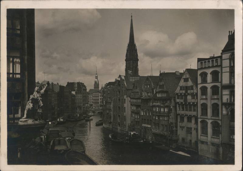 Nikolaiflet Canal with St. Nikolai Church Tower