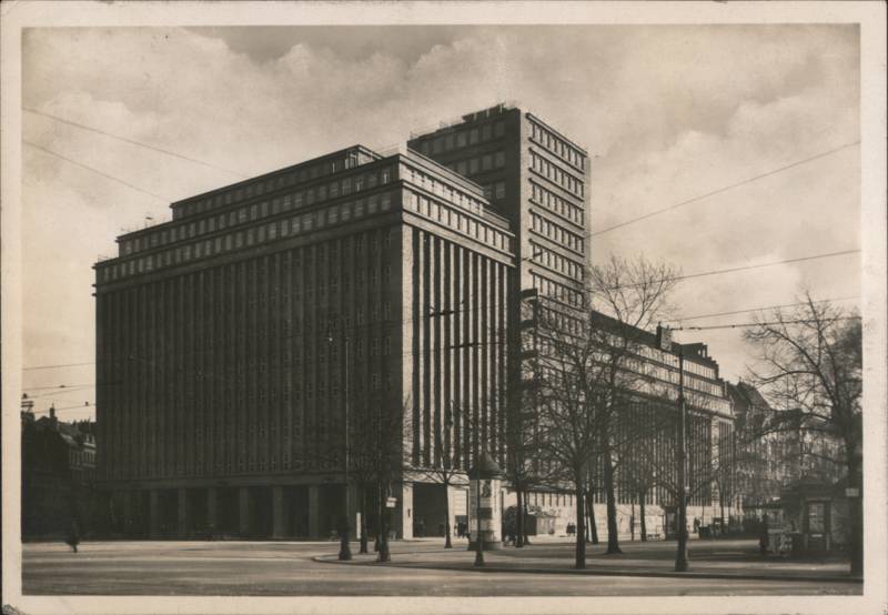 Hochhaus am Holstenwall Modernist High-Rise Building