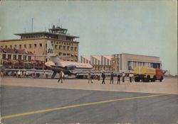 Flughafen-Hotel & SAS Caravelle Jet on Tarmac Postcard