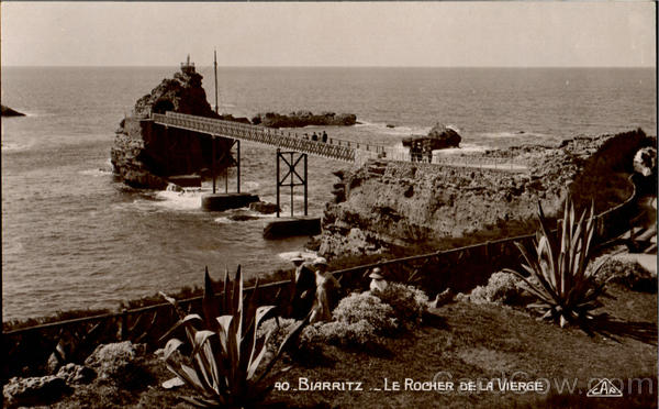 Le Rocher De La Vierge Biarritz France
