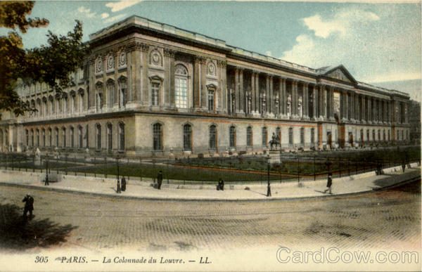 La Colonnoade Du Louvre Paris France