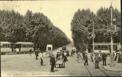 Round Point Et Promenade Du Prado Postcard