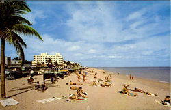 Beautiful Fort Lauderdale Beach Florida Postcard Postcard