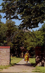 East Gate To Sioux Falls College Campus, Sioux Falls College Postcard