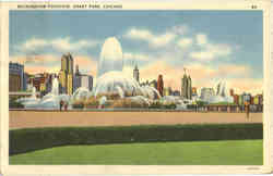 Buckingham Fountain, Grant Park Chicago, IL Postcard Postcard