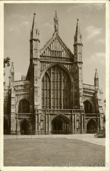The West Front Begun By Bishop Edyndon England