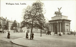 Wellington Arch Postcard