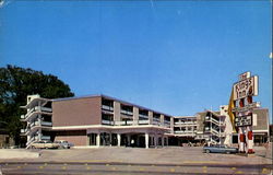 The Kings Inn Inc, 400 West Grand Postcard