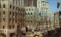 The Famous Fifth Avenue, 50th Street Postcard