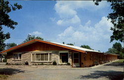 Traveler's Motel Postcard