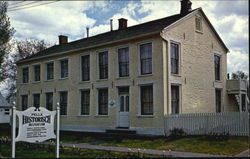 Pella Historisch Museum-Wyatt Earp Boyhood Home Iowa Postcard Postcard