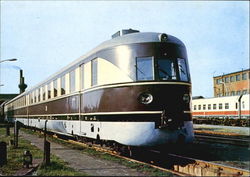 Dr, Diesel Multiple Unit For Express-Service Trains, Railroad Postcard Postcard