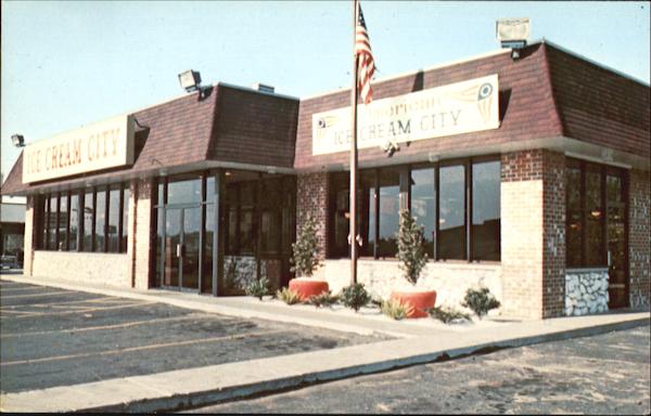 Ice Cream City, 15100 South Dixie Highway Harvey Illinois