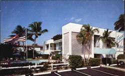 Flying Cloud Motel, 533 Orton Ave. Postcard