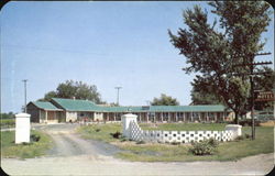 Warana Motel Plymouth, IN Postcard Postcard