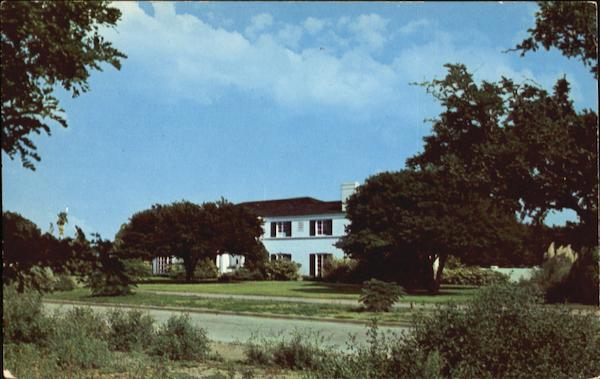 One Of Brownsville's Many Fine Homes Texas