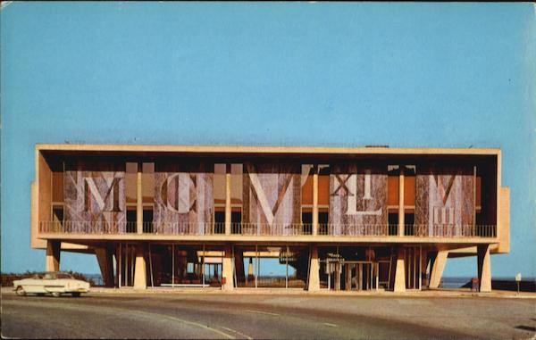 War Memorial Center Milwaukee Wisconsin