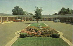 Valley Motel, Hwys. 41 & 29 Green Bay, WI Postcard Postcard