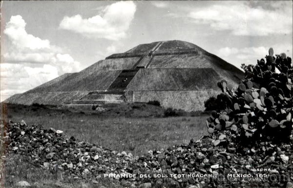 Piramide Del Sol. Teotihuagan Mexico