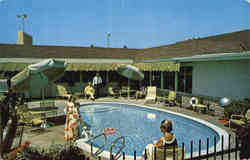 Pacific Plaza Inn Glendale, CA Postcard Postcard