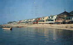 Garvins, Rainbow Row, Hawks Nest Beach Postcard