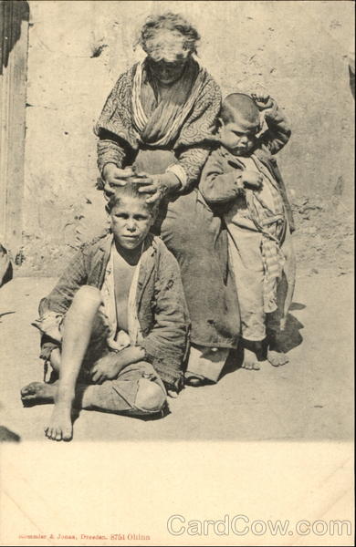 The poor woman with her children Dresden Deutschland