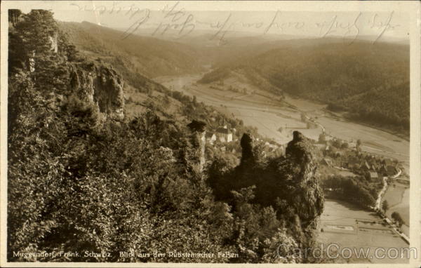 Blick aud den Rubsteinacher Fessen Muggendorf Germany