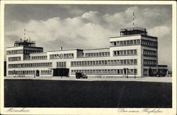 Der neue Flughafen Postcard