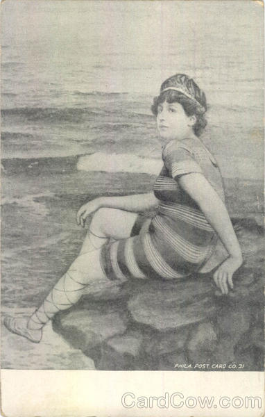 Bathing Beauty Swimsuits & Pinup