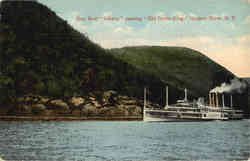 Day Boat Albany passing Old Storm King, Hudson River Postcard