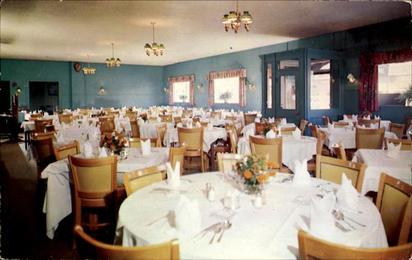 Mitchell's Restaurant Hotel And Fishing Piers, Greenport Long Island New York