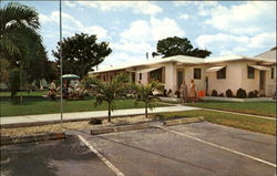 Granada Efficiency Apartments, 2314 Adams St. Postcard