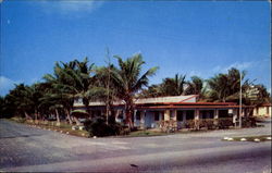 Golden Arrow Motel, 15600 Collins Ave Postcard