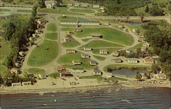 Colonial Gables Motel And Cottages, U. S. Highway One Belfast Maine