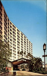 Los Angeles Hilton, 930 Wilshire Blvd. at Figuroa Postcard