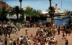 Crowds Greeting The Steamer Arrivals Avalon Postcard