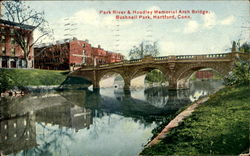 Park River & Hoadley Memorial Arch Bridge, Byshnell Park Postcard