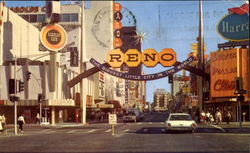Fantastic Gateway To Reno's Casino Area Postcard