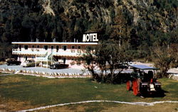 Three Valley Motel Postcard
