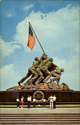 United States Marine Corps War Memorial ? Iwo Jima Statue Postcard