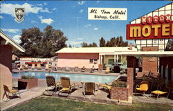 Mt. Tom Motel, 871 No. Main Bishop, CA Postcard Postcard