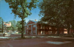 Colonial House Motel, 830 W. Main St Postcard