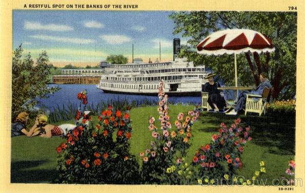 Restfull Spot on River, Riverboat Scenic