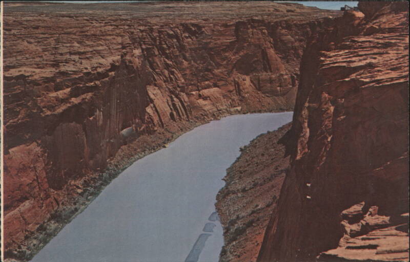 Glen Canyon River, Monument-Shaped Buttes, Curved Walls