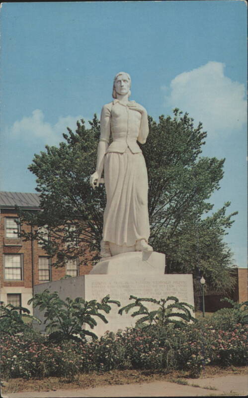The Pioneer Woman Statue, Texas Woman's University Denton