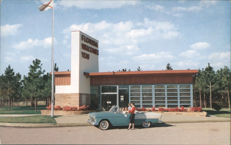 Florida Welcomes You Information Station, Classic Car