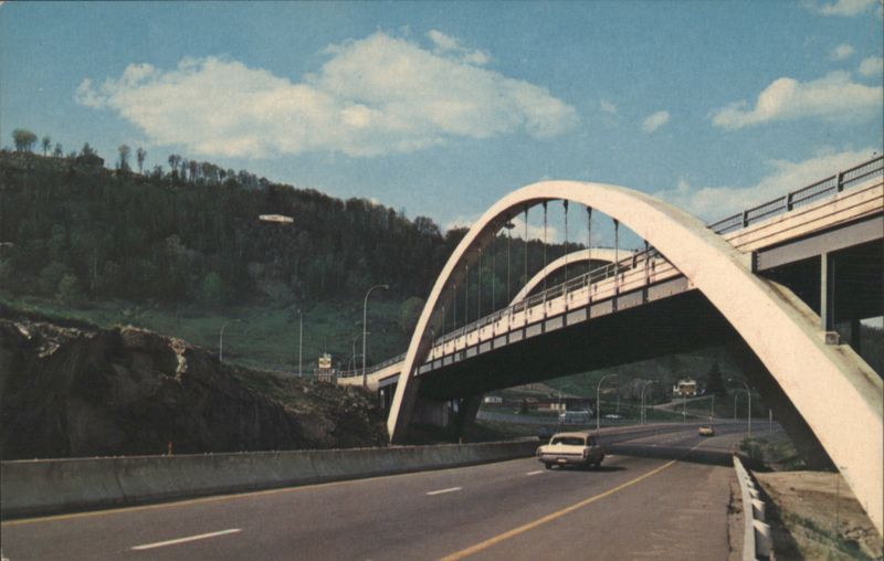 Arched Bridge, Route des Pays d'en Haut, Les Laurentides QC Canada