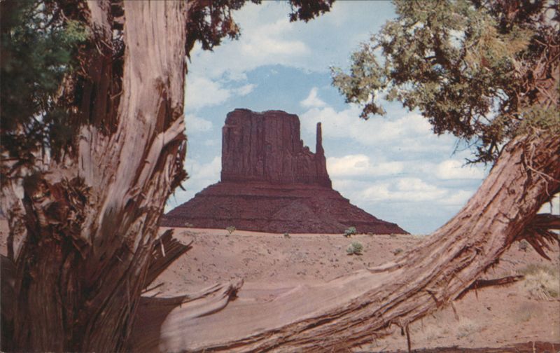 Mitten Butte, Monument Valley, Arizona